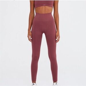 SET ACTIVE SCULPTFLEX set in canyon